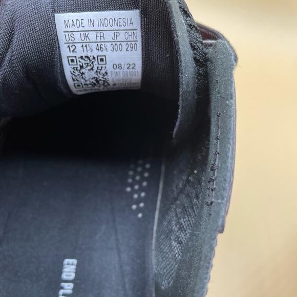 adidas Avryn Gray Solar Red Men’s Running Athletic Sneakers brand New No Box - Picture 7 of 9